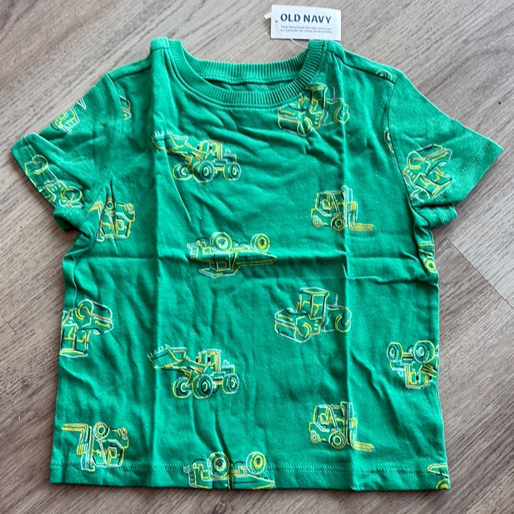 Old Navy Green Short Sleeve Tee with Playful Design